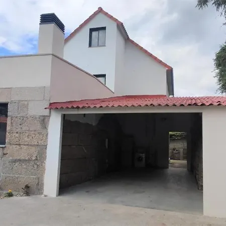 Semesterbostad Casa Loural *